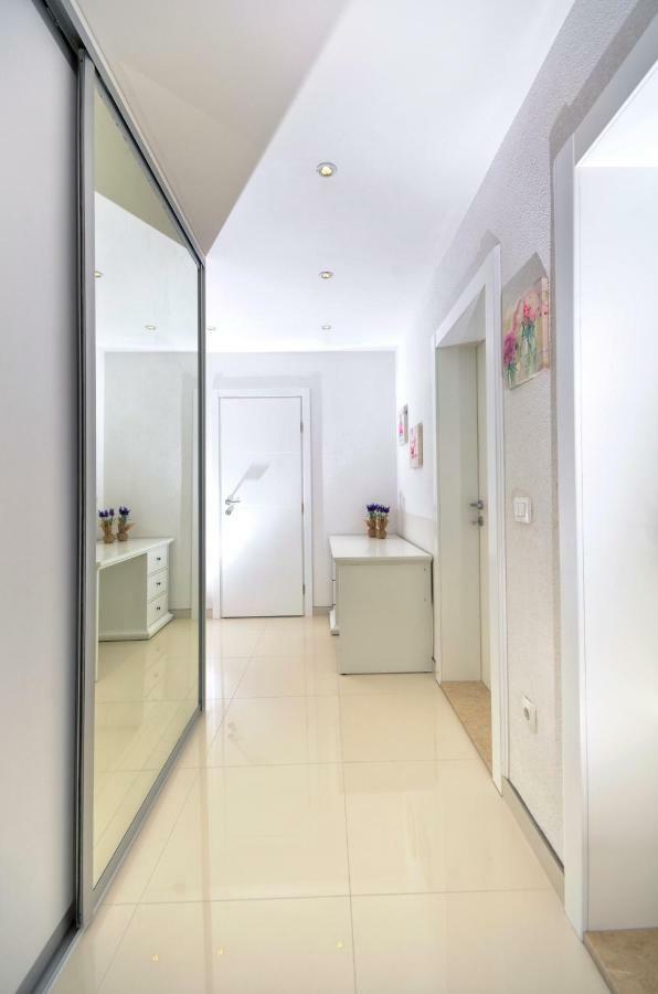 Apartments Vekic Makarska Exterior foto