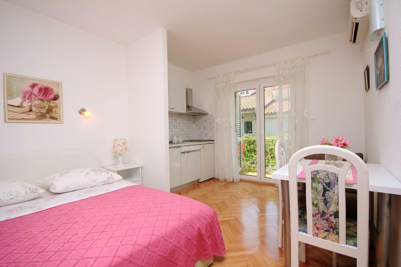 Apartments Vekic Makarska Exterior foto